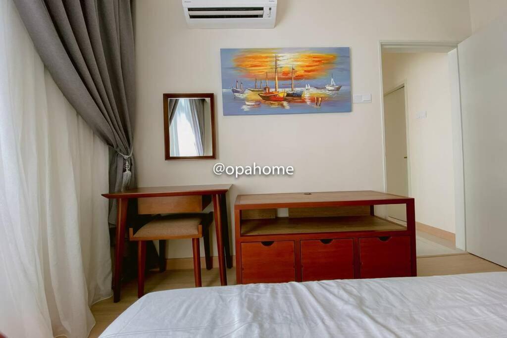 Opahome@ Timurbay Seafront Residence 2Br Family Suite Seaview And Poolview Kuantan Exterior photo